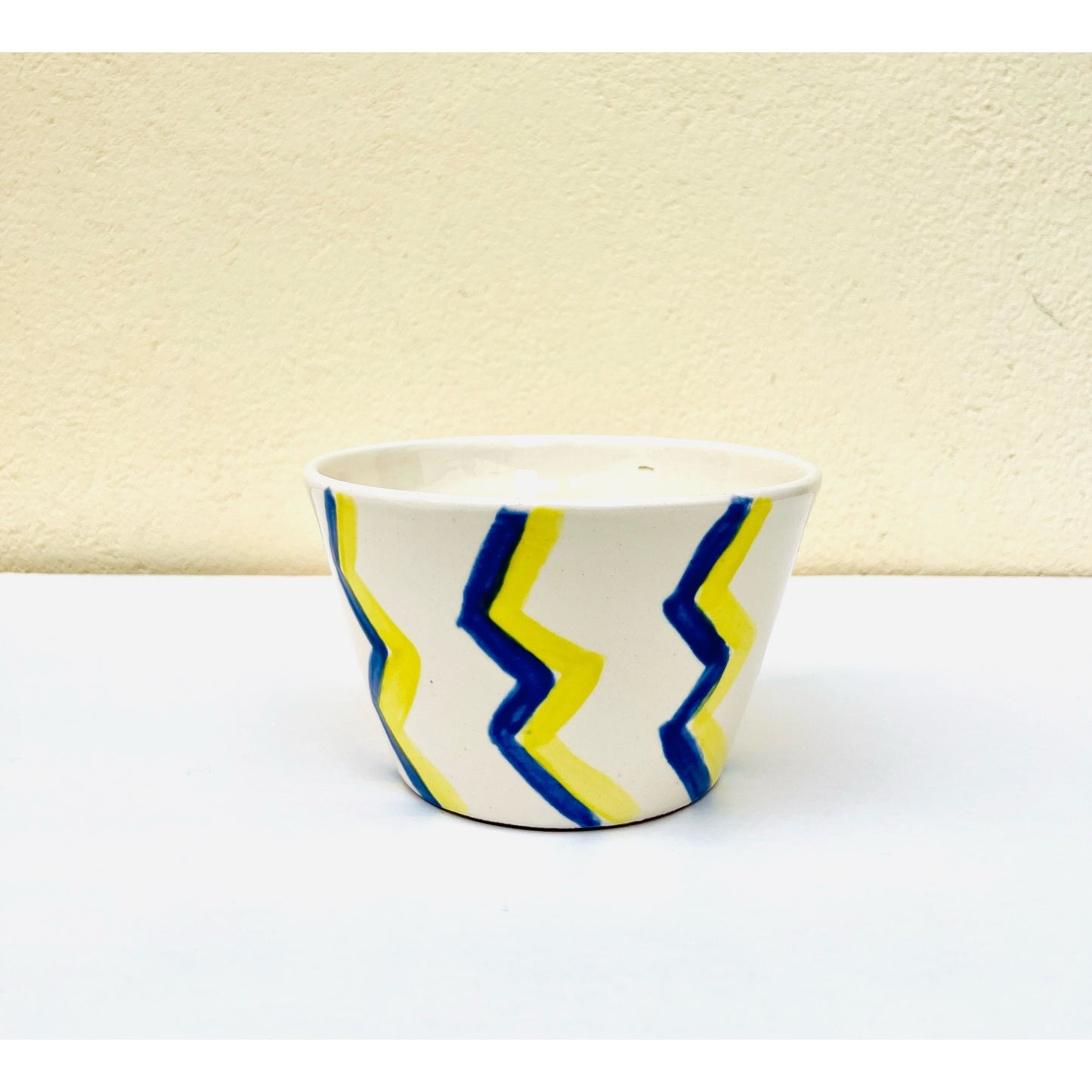 Bol esmorzar blau fosc i groc